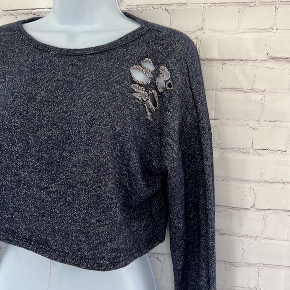 Fashion nova savage mode crop top - Picture 4 of 7